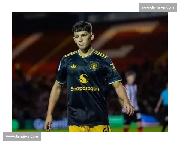 姆伯莫梅开二度锁胜局，当选曼联战布莱顿队内最佳